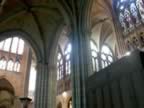 Inside the Church of St. Denis, my camera informed me that this picture was in focus, you musn't believe everything that your camera says (31kb)